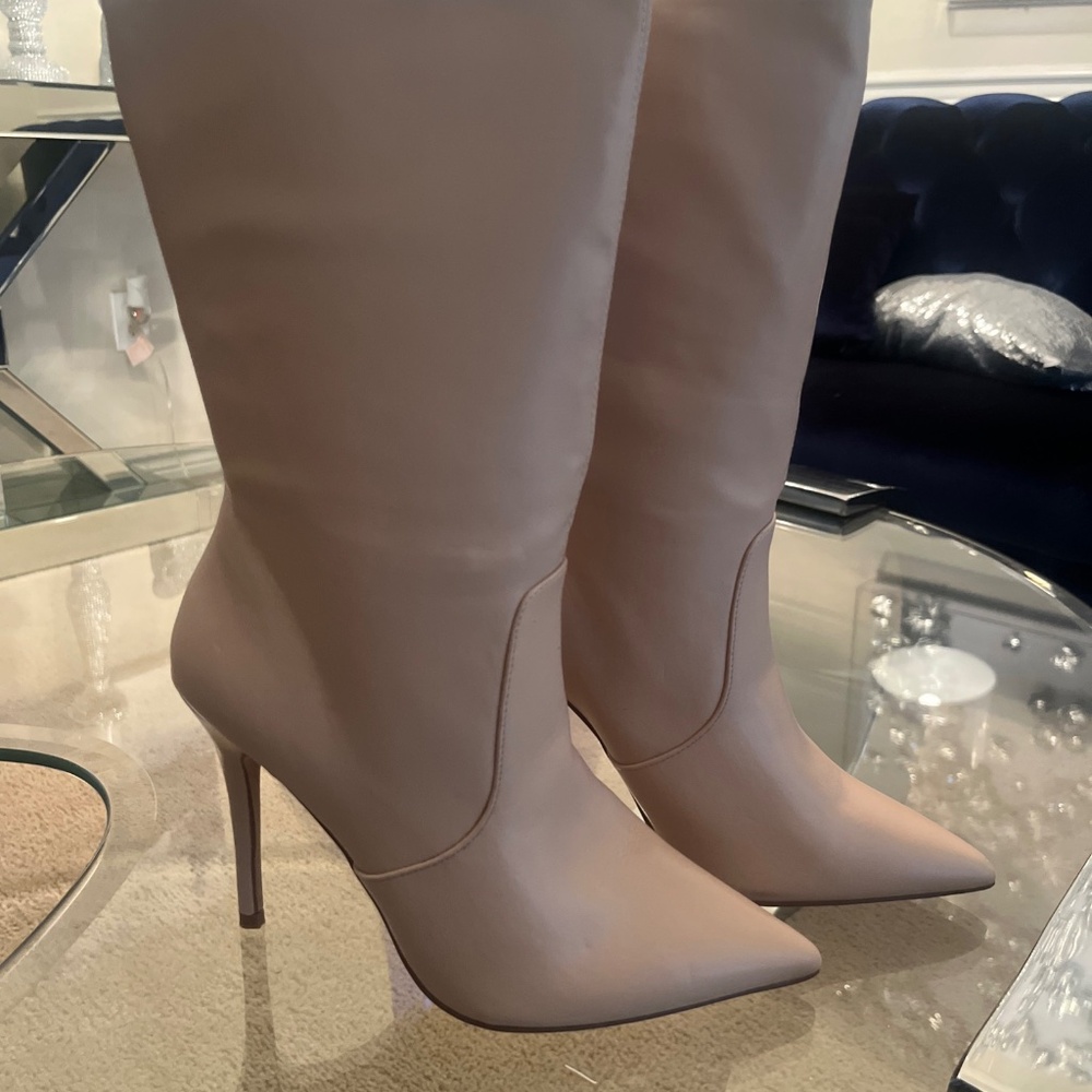 Women’s nude color boots